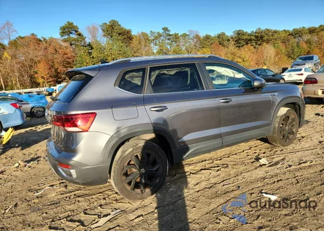 2024 Volkswagen Taos Se z USA, uszkodzony, nr VIN 3VVEX7B22RM002286